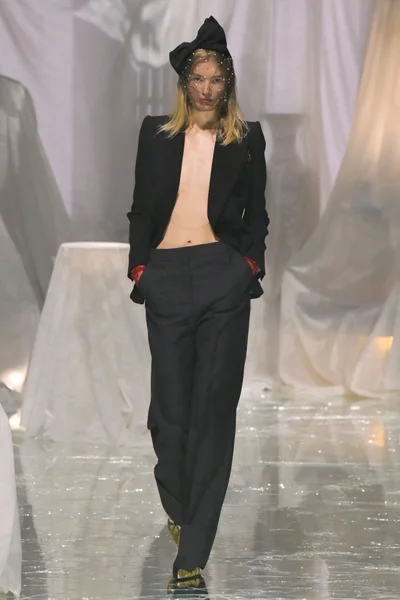 Look 64